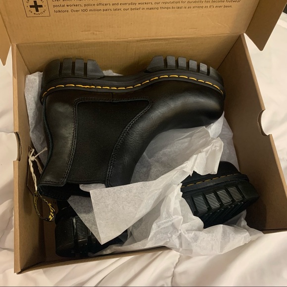 Dr Martens Audrick Chelsea Platform Boots / SoftWair - Picture 5 of 15